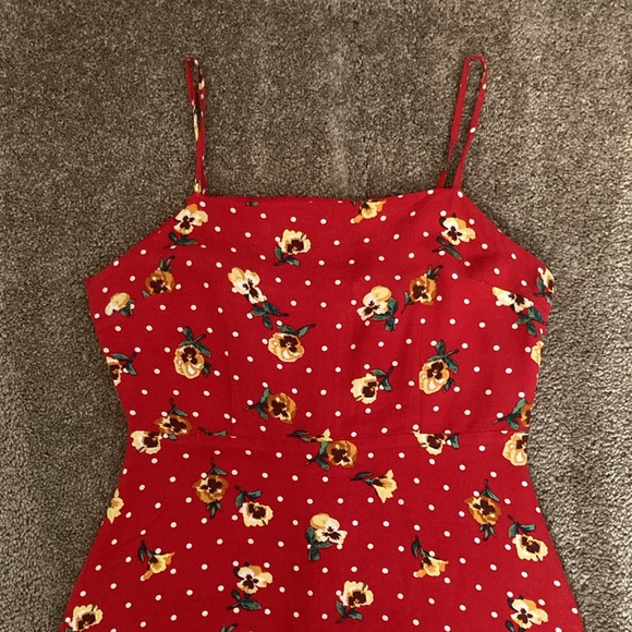 Forever 21 red w/ yellow floral & white dots details midi summer dress, medium - Picture 4 of 15